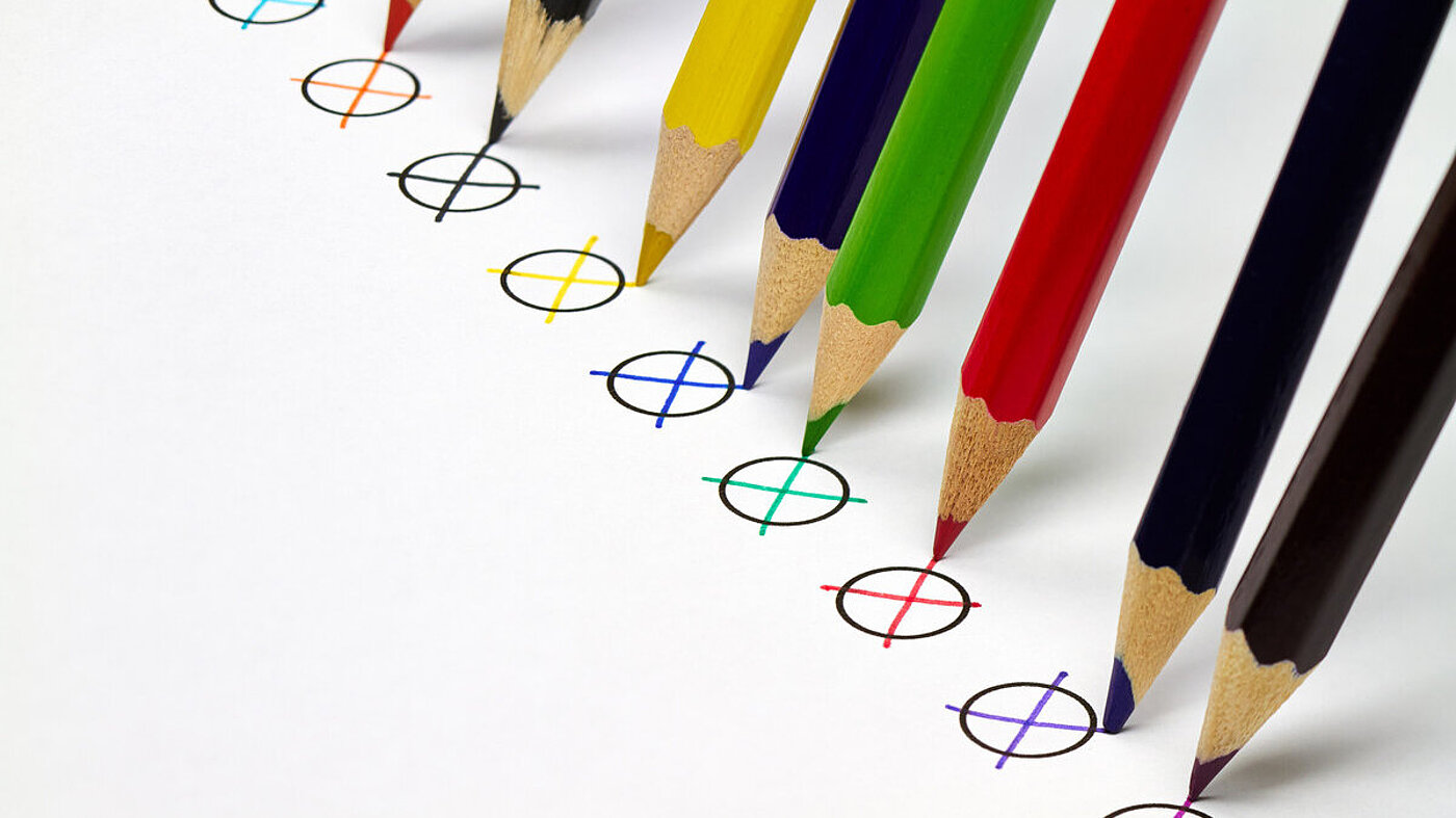 Wahlkreuze Fotolia 53328548 L