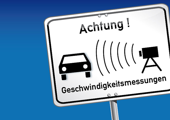 Schild Geschwindigkeitsueberwachung