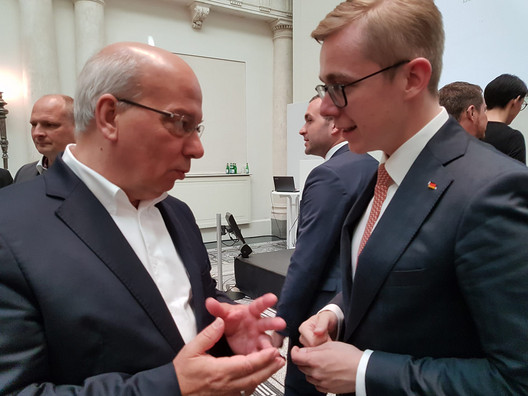 Bundesvoritzender Rainer Wendt im Gespräch mit Philipp Amthor (CDU-Bundestagsfraktion)