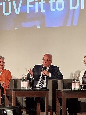TÜV Konferenz Rainer Wendt Cannabis Straßenverkehr TÜV Konferenz Rainer Wendt Cannabis Straßenverkehr