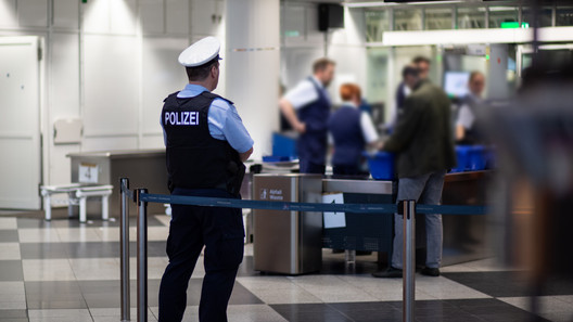 Bundespolizei Kontrolle Flughafen