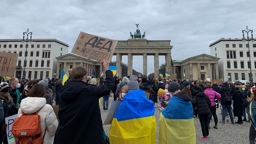 Demonstration gegen Krieg Brandenburger Tor