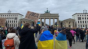 Demonstration gegen Krieg Brandenburger Tor